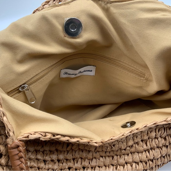 Tommy Bahama Medium Woven Straw Tote Bag. With Tassel. (NWT). - Picture 5 of 6